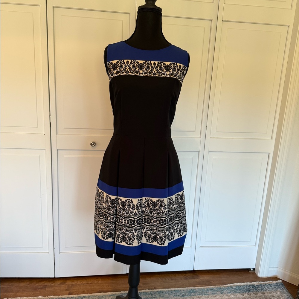 Tahari by Arthur S. Levine Fit & Flare Dress – Size 8P